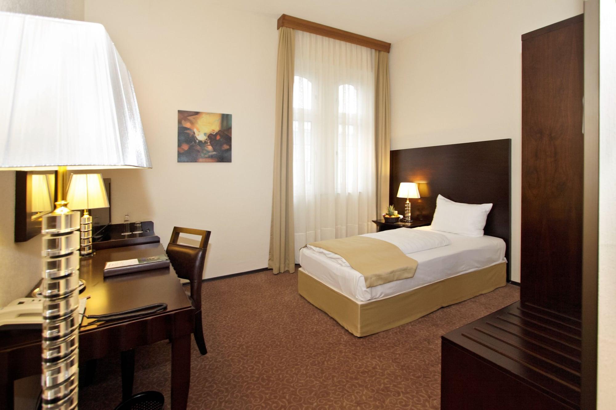 Grand Palace Hotel הנובר מראה חיצוני תמונה