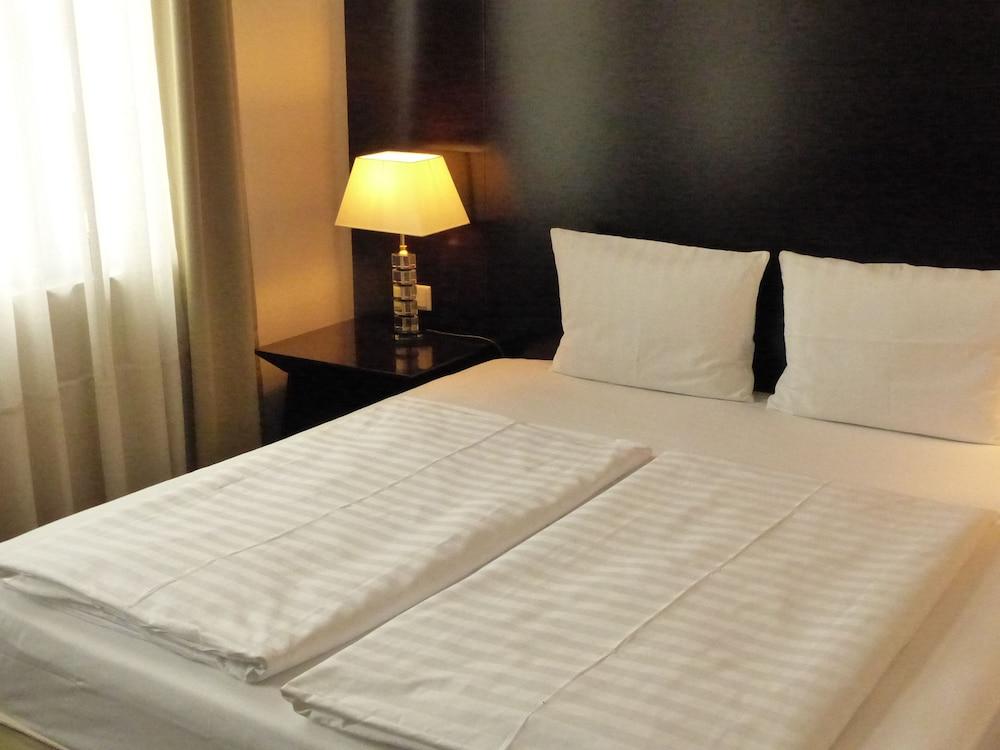 Grand Palace Hotel הנובר מראה חיצוני תמונה